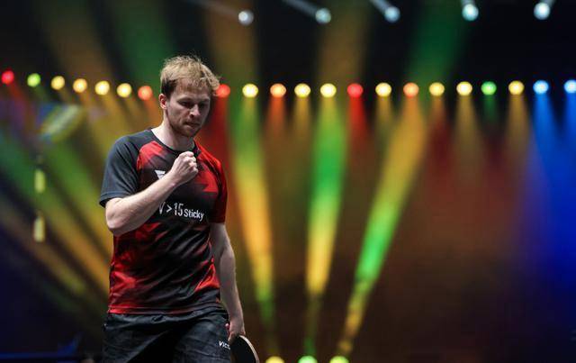 反映出两队 反映出两队