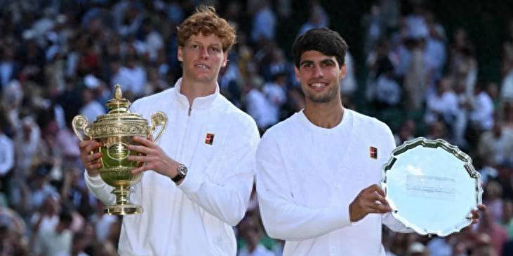 许多球迷纷 许多球迷纷