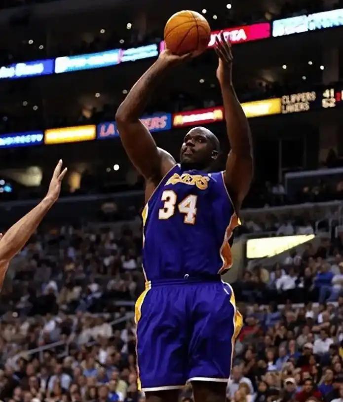 转会市场的 转会市场的