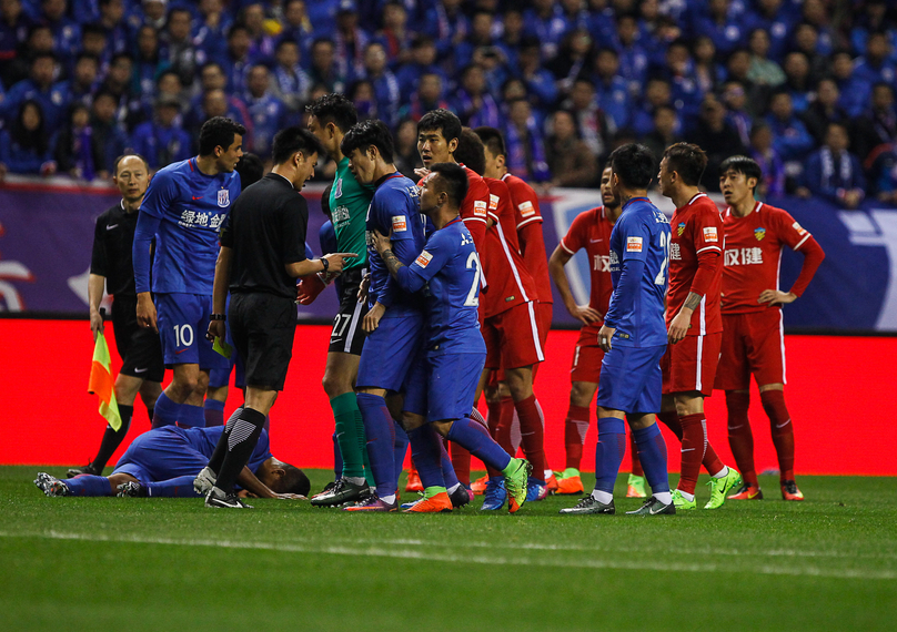 椅背后靠并 椅背后靠并